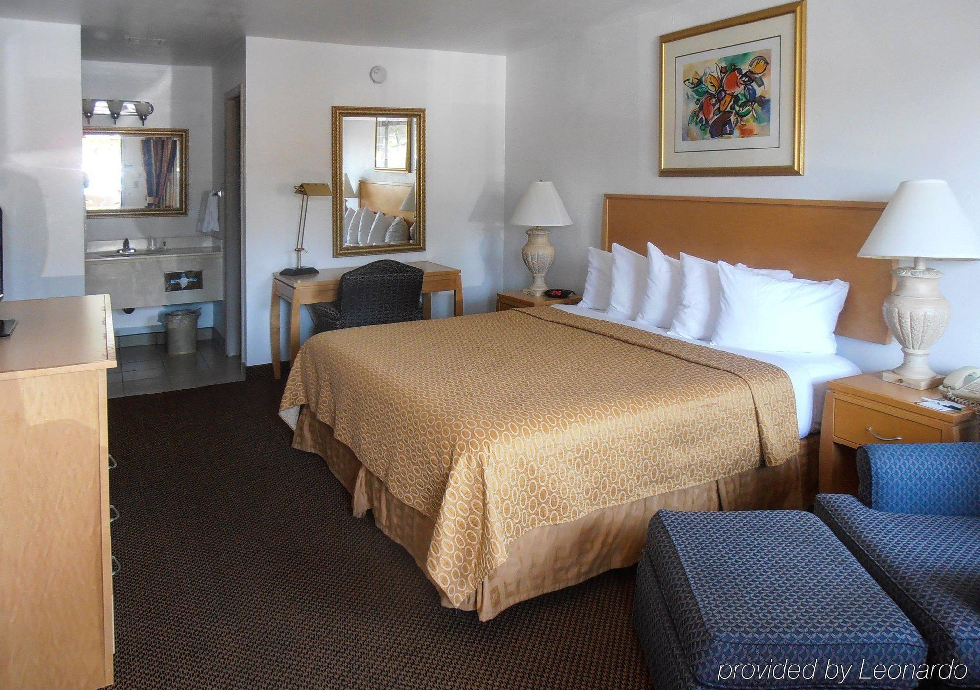 Desert Sands Inn & Suites 阿尔伯克基 外观 照片
