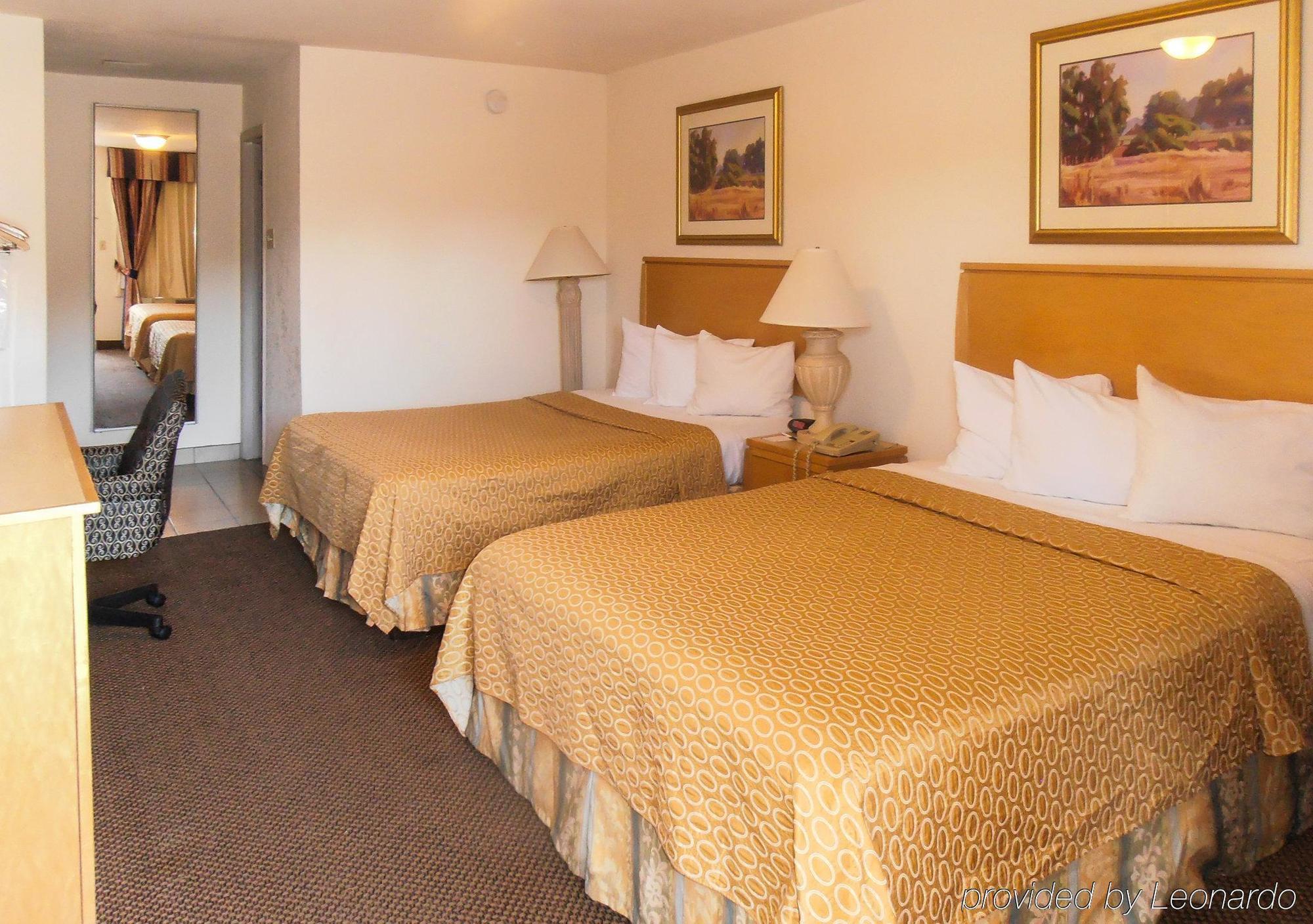 Desert Sands Inn & Suites 阿尔伯克基 外观 照片