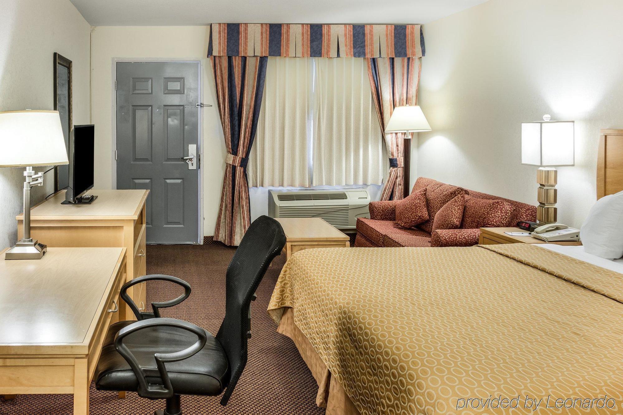 Desert Sands Inn & Suites 阿尔伯克基 外观 照片