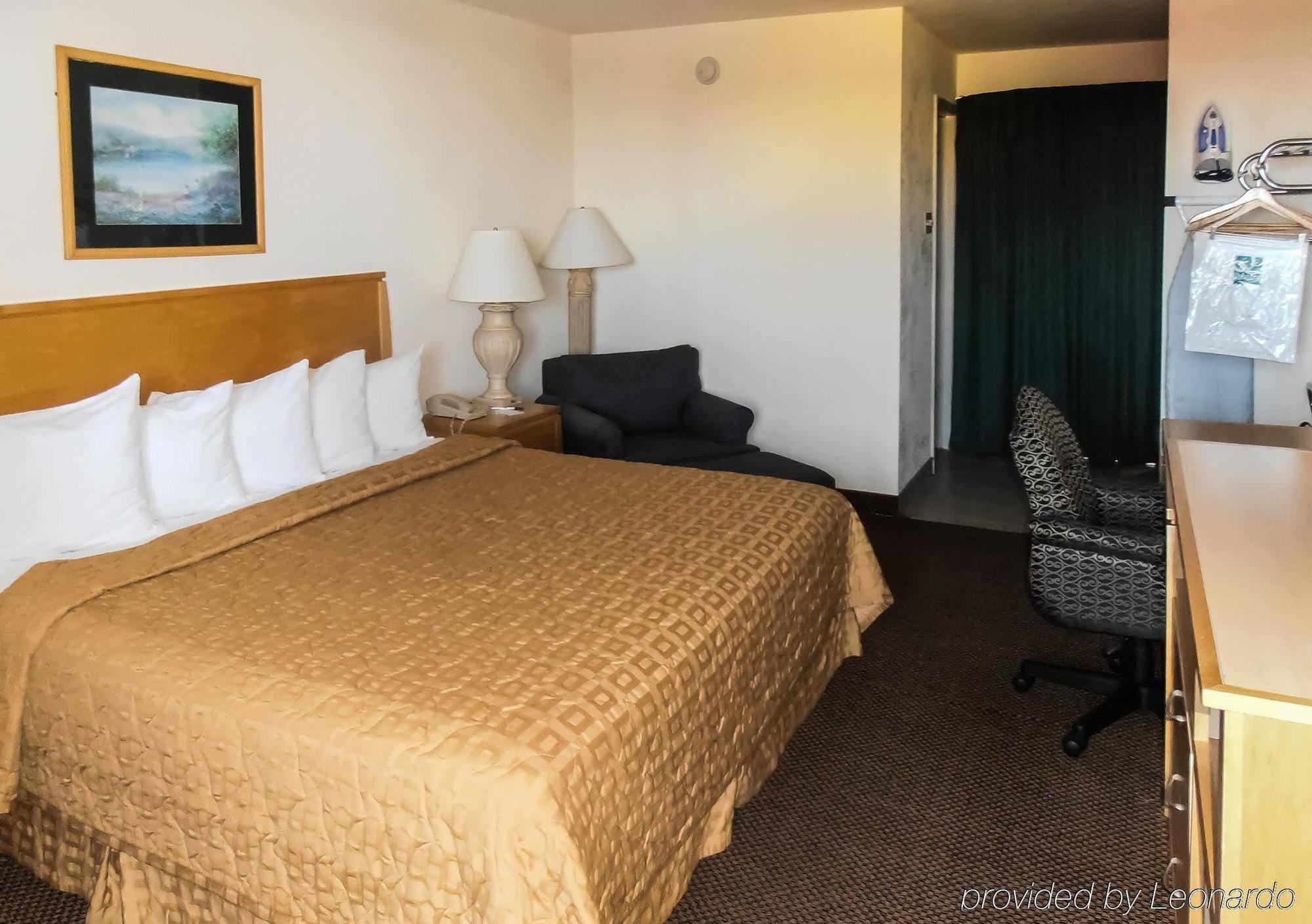 Desert Sands Inn & Suites 阿尔伯克基 外观 照片